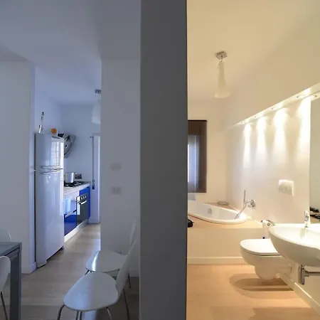 Interno 21 Rome